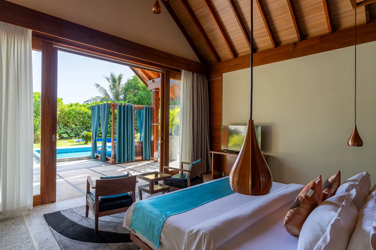 TWO BEDROOM PRIVATE LUXURY VELAA RESIDENCE - фото 2