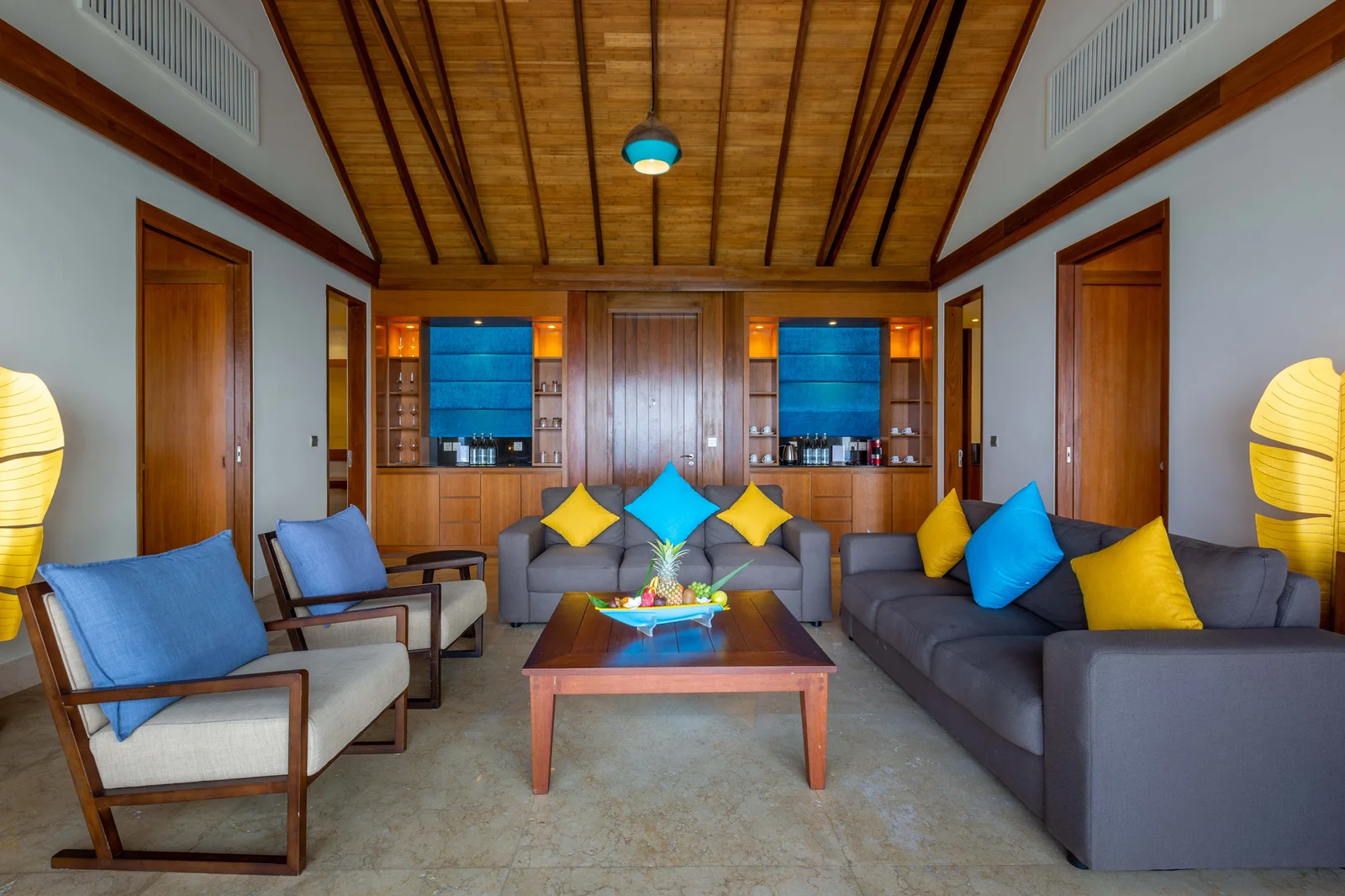 TWO BEDROOM PRIVATE OCEAN REEF RESIDENCE - фото 2