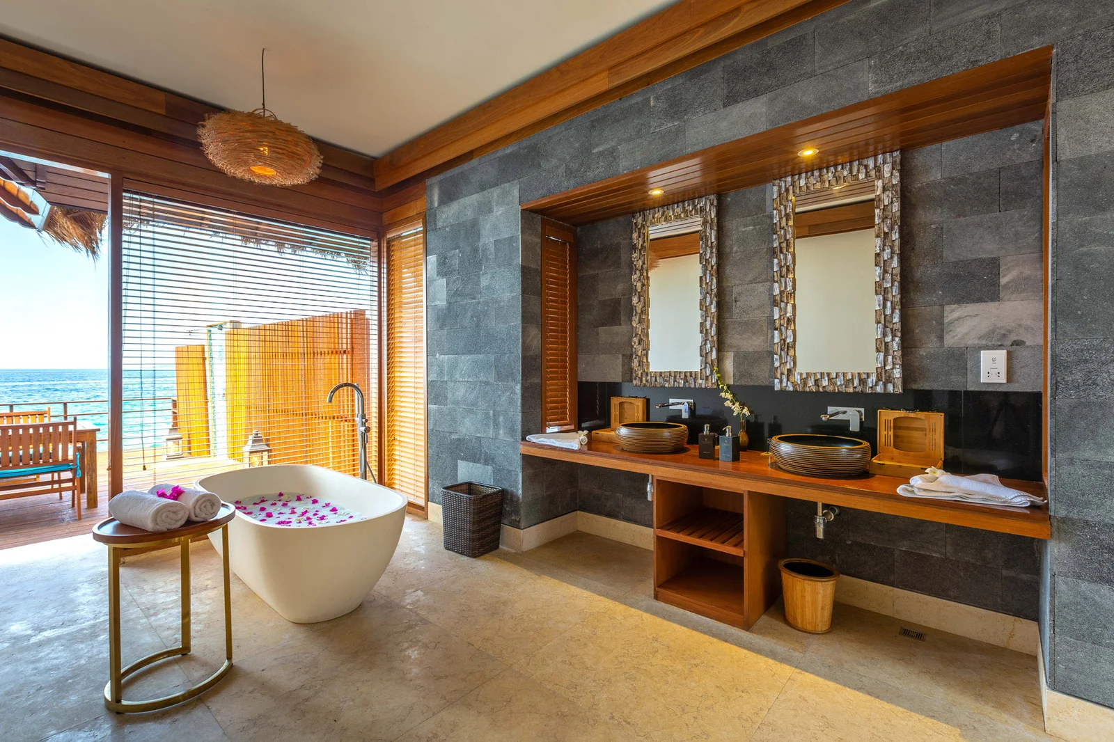 TWO BEDROOM PRIVATE OCEAN REEF RESIDENCE - фото 6